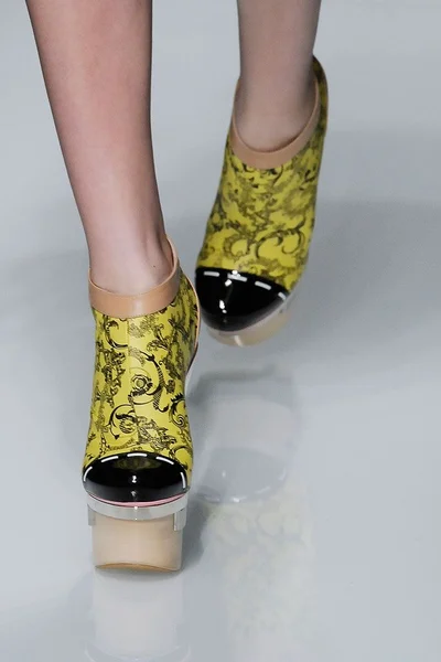 Look 76